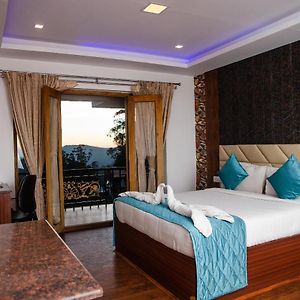 Junior Suite Mountain View